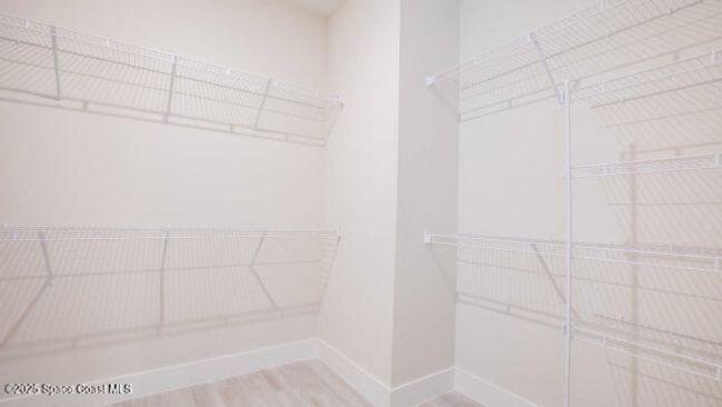 Model home - actual features may vary. | Image 9
