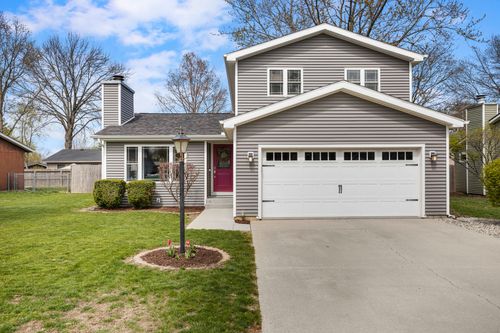 2106 Sumac Dr, Champaign, IL, 61821-6324 | Card Image