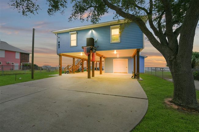 427 2 Nd St, House other with 3 bedrooms, 3 bathrooms and 1 parking in San Leon TX | Image 5