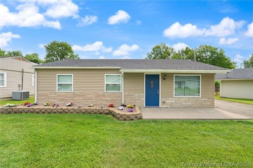3102 Beacon Dr, New Albany, IN, 47150-2313 | Card Image