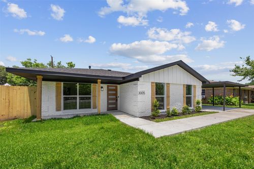3005 Barberry Dr, Houston, TX, 77051-3505 | Card Image
