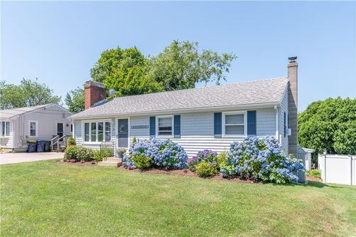 85 Treasure Rd, Narragansett, RI, 02882-2111 | Card Image