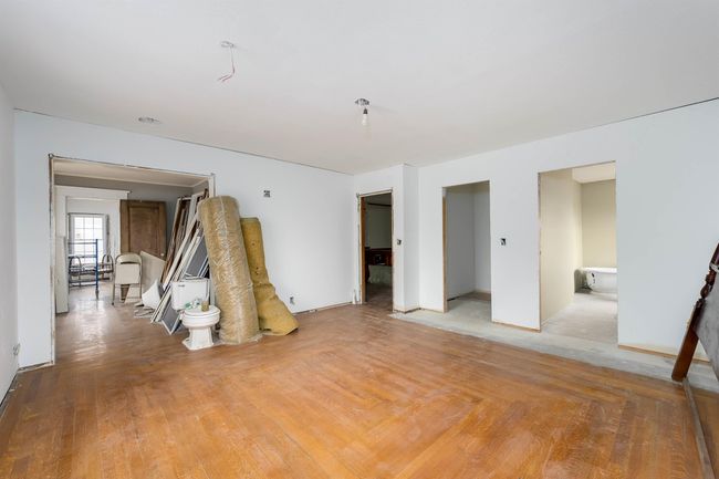 209 S Highland Ave, House other with 5 bedrooms, 7 bathrooms and null parking in Chanute KS | Image 36