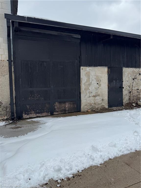 Commercial Lease in Dundas