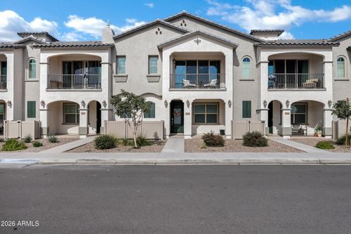 4055 E Amoroso Dr, Gilbert, AZ, 85296-0742 | Card Image