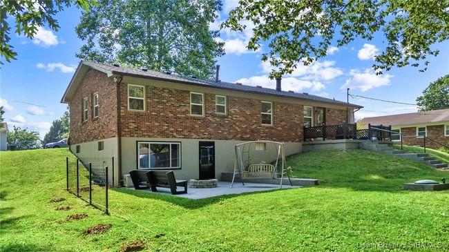 32 Cruse Loop Se, Home with 3 bedrooms, 3 bathrooms and null parking in Corydon IN | Image 4