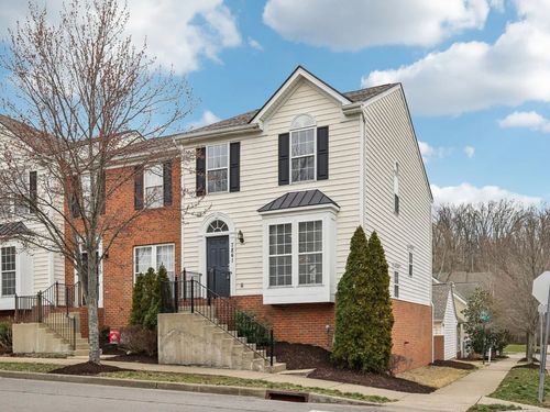 7841 Heaton Way, Nashville, TN, 37211-7053 | Card Image