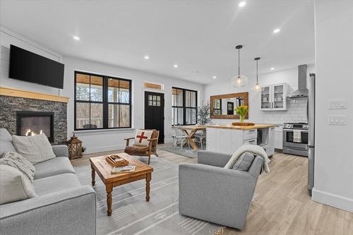 5-98 Hill St, Stowe, VT, 05672-5630 | Card Image