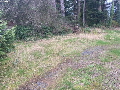 2300 Rhododendron Ave, Gleneden Beach, OR, 97388 | Card Image