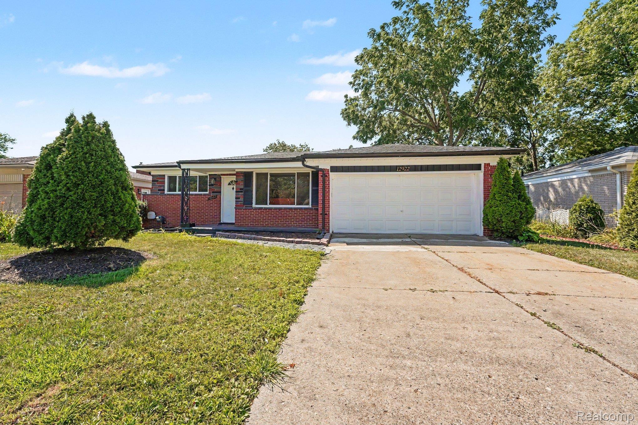 Residential in Warren