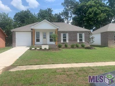 8936 Mary Ruth Ave, House other with 3 bedrooms, 2 bathrooms and null parking in Baton Rouge LA | Image 1