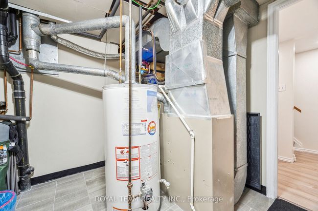 41 - 205 Carlyle Dr, Condo with 3 bedrooms, 3 bathrooms and 2 parking in London ON | Image 35