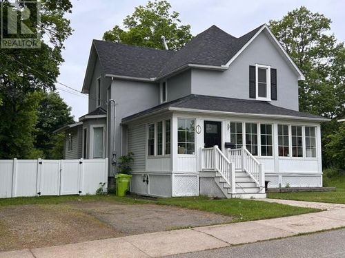 239 Pim St, Sault Ste. Marie, ON, P6B2T1 | Card Image