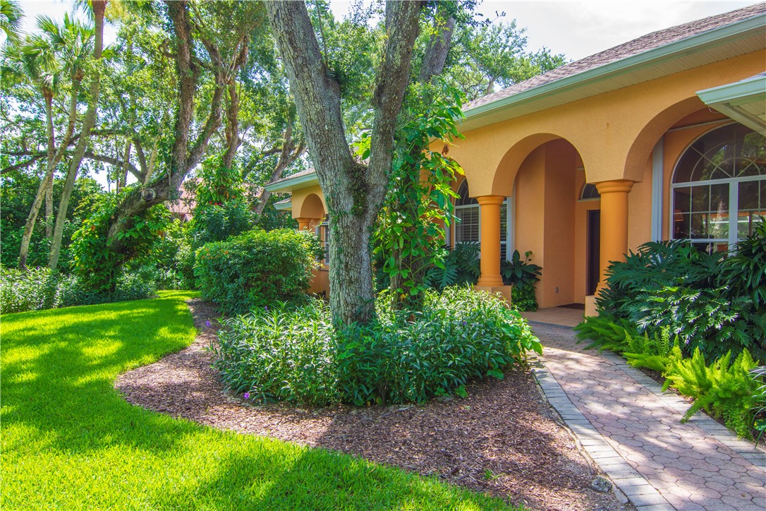 Wall St, Vero Beach, FL 32960