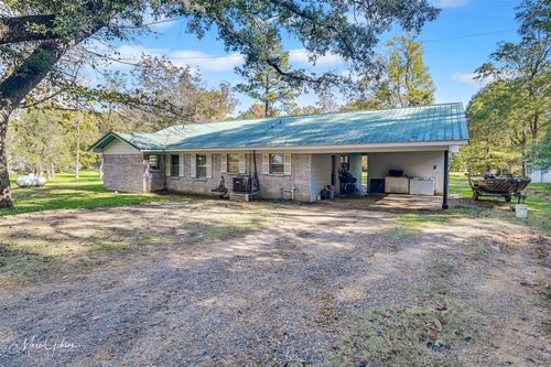 135 Poverty Pt, Doyline, LA, 71023-3229 | Card Image