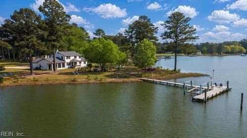 172 Aldebaran Rd, Mathews, VA, 23109-2153 | Card Image