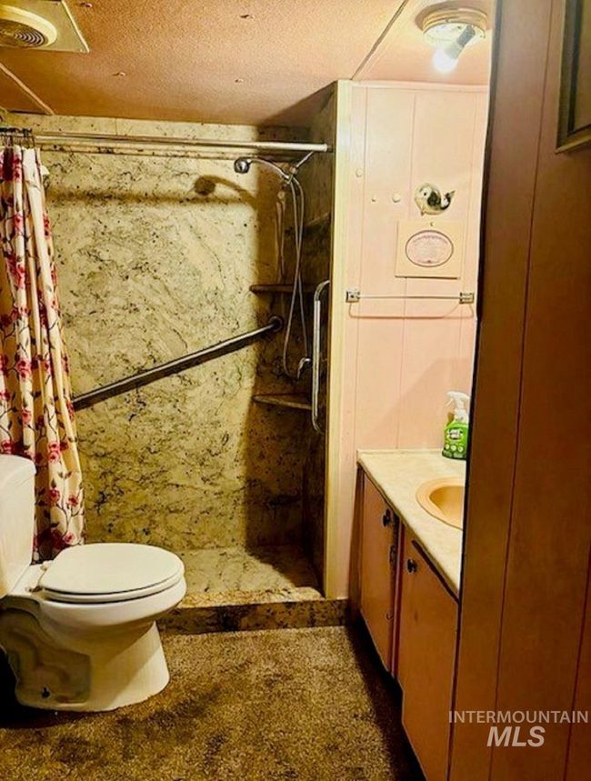 522 N 1 St St E, House other with 2 bedrooms, 1 bathrooms and null parking in Paul ID | Image 7