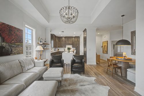 403-305 Seven Springs Way, Brentwood, TN, 37027-4981 | Card Image