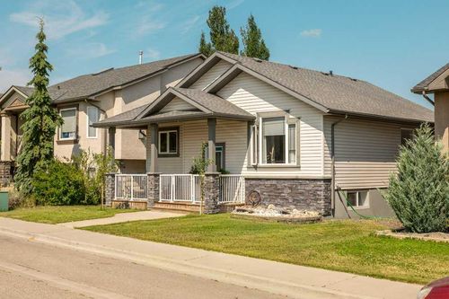 215 Grand River Blvd W, Lethbridge, AB, T1K8C5 | Card Image