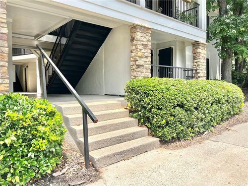 2j-1150 Collier Rd Nw, Atlanta, GA, 30318 | Card Image