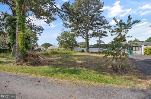 5142 Serenity Lane, CHINCOTEAGUE ISLAND, VA, 23336 | Card Image