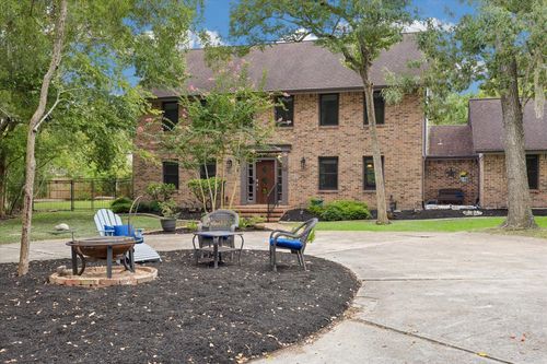 906 Quaker Bend Drive, Friendswood, TX, 77546 | Card Image