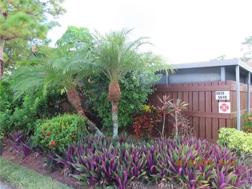 5640 Foxlake Dr, NORTH FORT MYERS, FL, 33917 | Card Image
