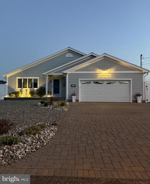 1149 E Hickory Dr, LANOKA HARBOR, NJ, 08734-2716 | Card Image