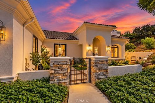 2278 Lindsey Ct, Fallbrook, CA, 92028-5304 | Card Image