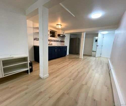 3-11333 204th St, Saint Albans, NY, 11412-2534 | Card Image