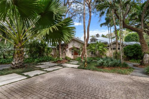 10225 Coral Creek Rd, Coral Gables, FL, 33156-3424 | Card Image