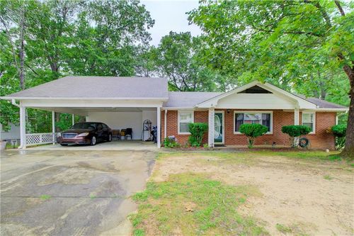 281 Springdale Dr, Winder, GA, 30680-1754 | Card Image