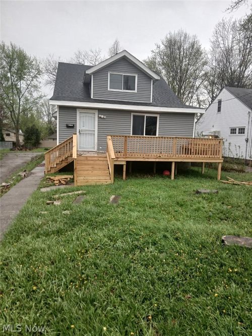 14900 Summit Ave, Maple Heights, OH, 44137-4452 | Card Image