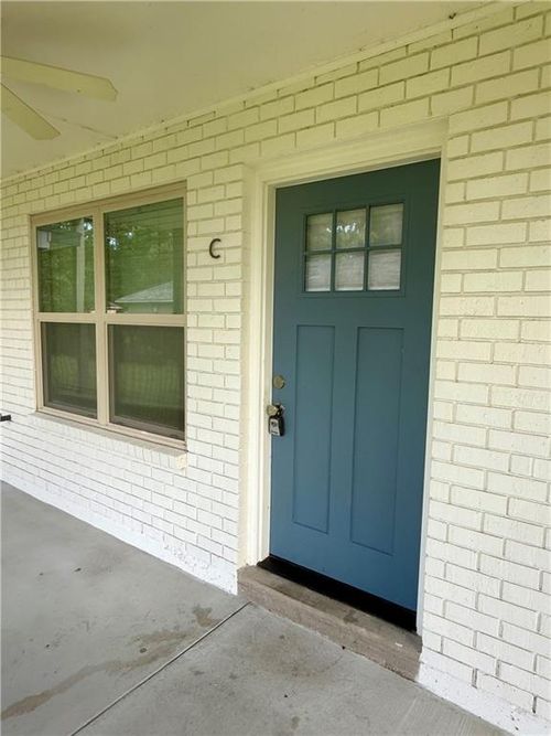 c-704 Heavens Dr, Mandeville, LA, 70471-2869 | Card Image