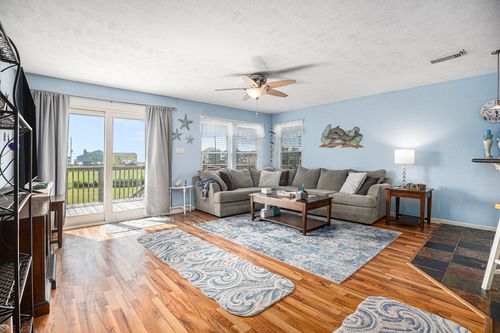 4123 7th St, Galveston, TX, 77554 | Card Image