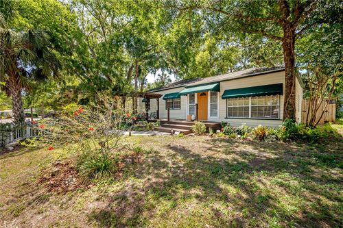 1211 E Park Cir, TAMPA, FL, 33604-4334 | Card Image