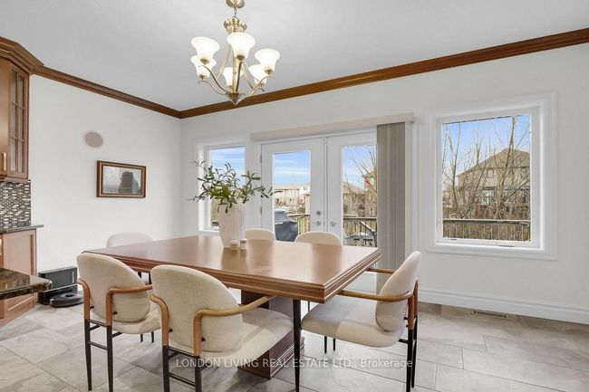2820 Devon Rd, House other with 4 bedrooms, 3 bathrooms and 4 parking in London ON | Image 12