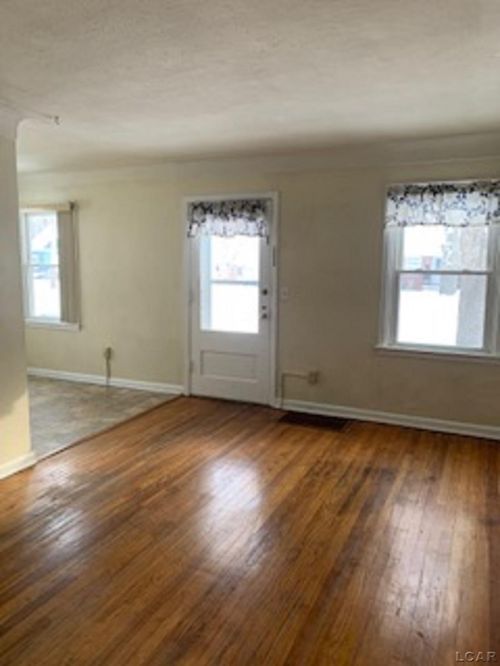 551 & 553 Northwestern Drive, Adrian, MI, 49221 | Card Image