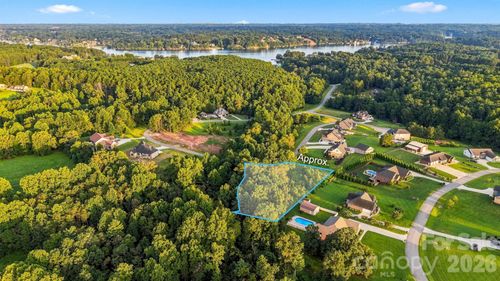 25-5280 Antler Creek Dr, Granite Falls, NC, 28630-8812 | Card Image