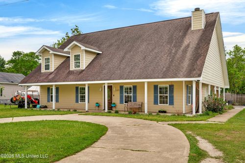 430 Gladstone Street, Bay Saint Louis, MS, 39520 | Card Image