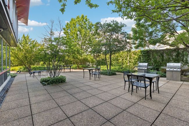 APT-1017 - 800 Elgin Rd, Condo with 2 bedrooms, 2 bathrooms and 1 parking in Evanston IL | Image 18