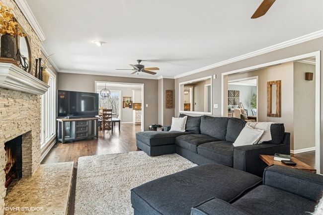 575 Christopher Dr, House other with 5 bedrooms, 4 bathrooms and 3 parking in North Barrington IL | Image 7