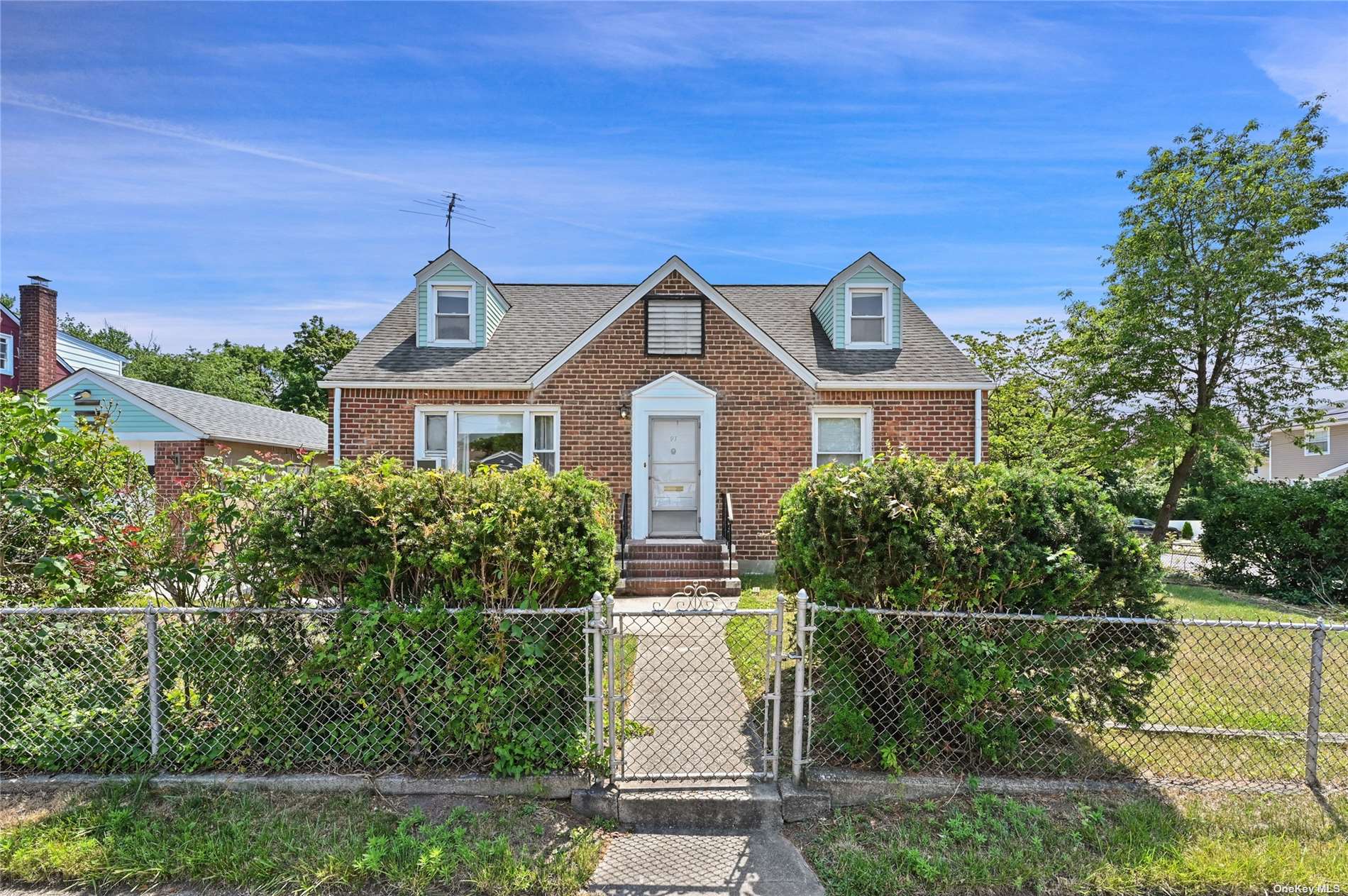 Judith Ln, Valley Stream, NY 11580