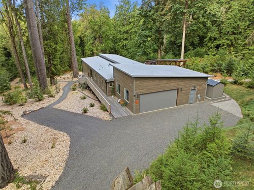 9720 Ne Lofgren Rd, Bainbridge Island, WA, 98110-2956 | Card Image