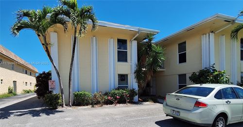 apt-6-733 Hummingbird Way, North Palm Beach, FL, 33408-5163 | Card Image