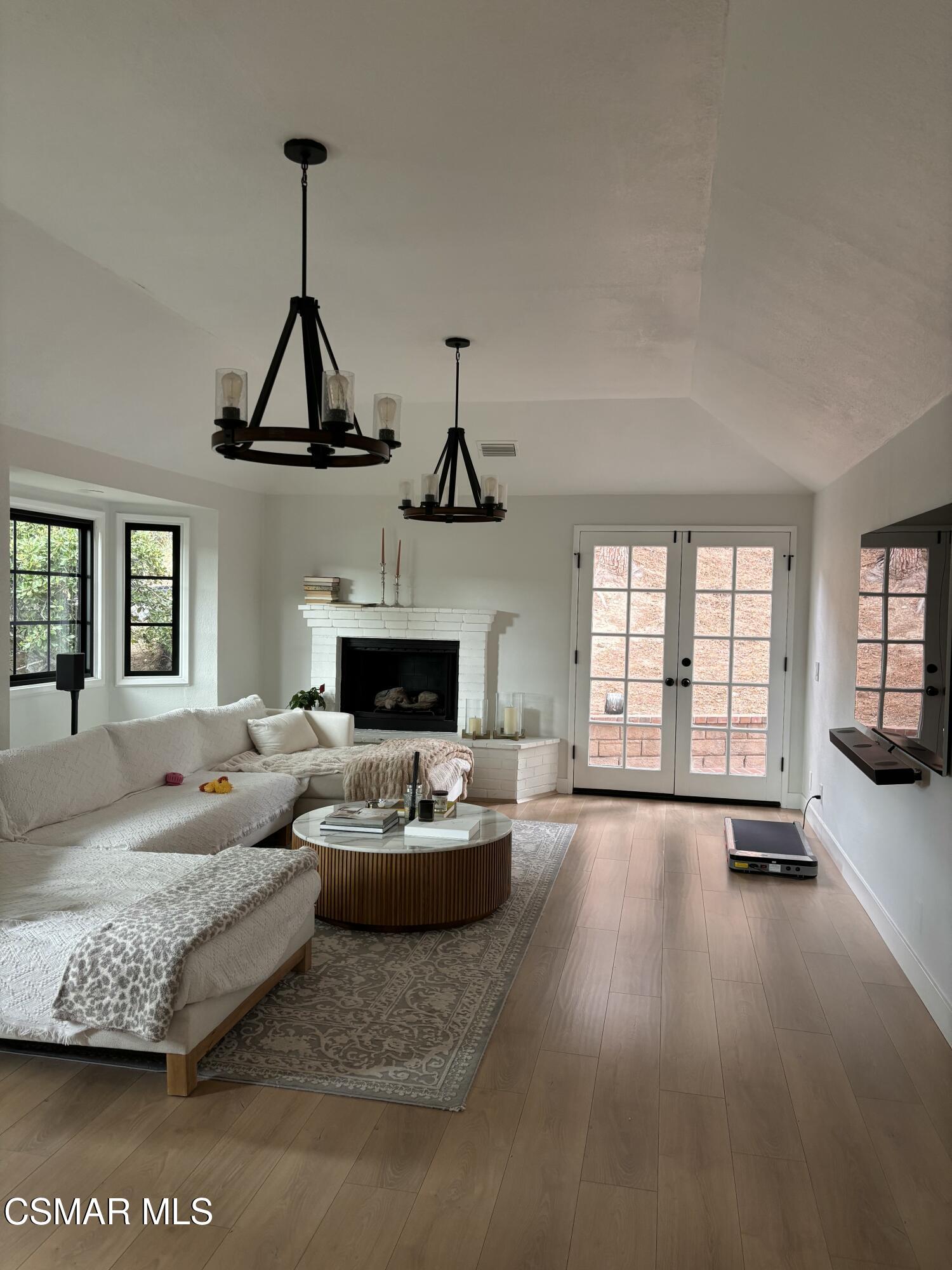 Residential Lease in Canyon Country 5