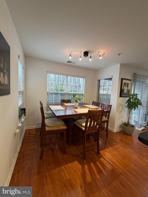104-111 Timberbrook Ln, GAITHERSBURG, MD, 20878-2870 | Card Image