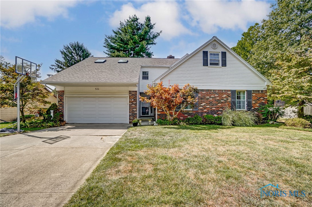 Monroe Ct, Bowling Green, OH 43402