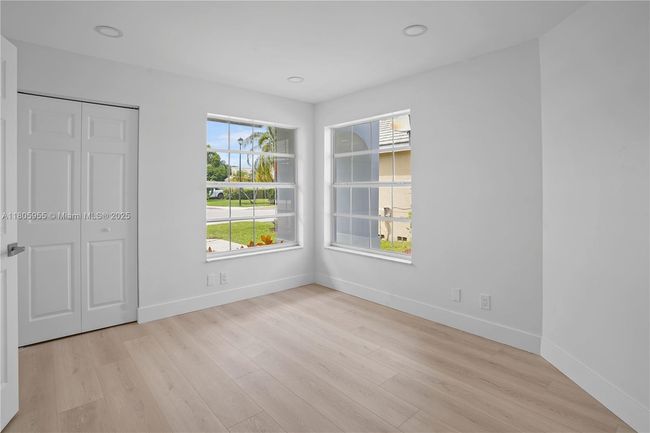 9354 - 9354 Arborwood Cir, House other with 2 bedrooms, 2 bathrooms and null parking in Davie FL | Image 13