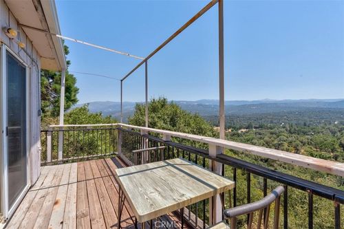 38797 Highway 41, Oakhurst, CA, 93644 | Card Image